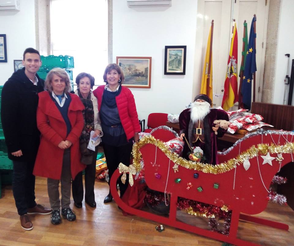 JF Vila do Conde entrega de cabazes e brinquedos para famílias mais carenciadas